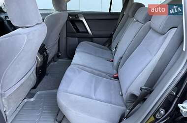 Позашляховик / Кросовер Toyota Land Cruiser Prado 2013 в 