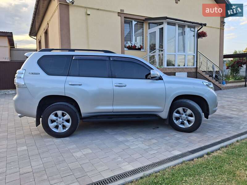 Внедорожник / Кроссовер Toyota Land Cruiser Prado 2013 в Ивано-Франковске