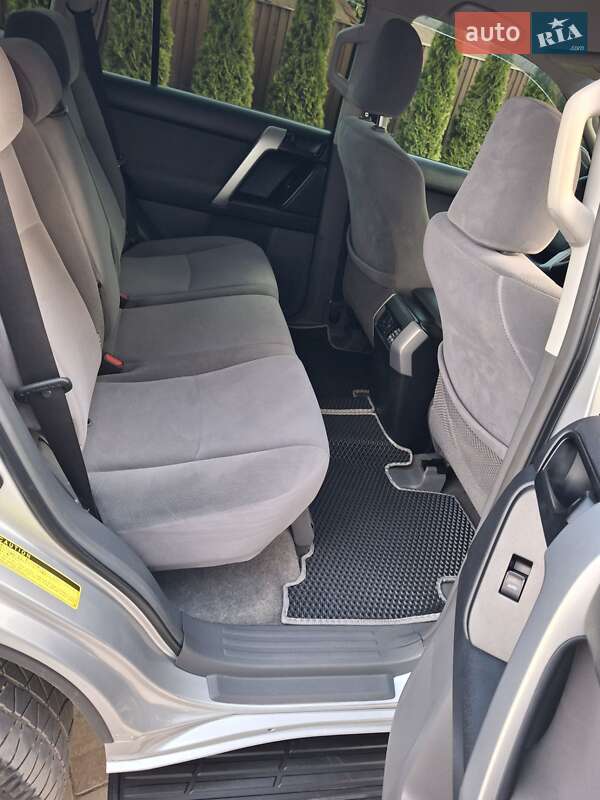 Внедорожник / Кроссовер Toyota Land Cruiser Prado 2013 в Ивано-Франковске