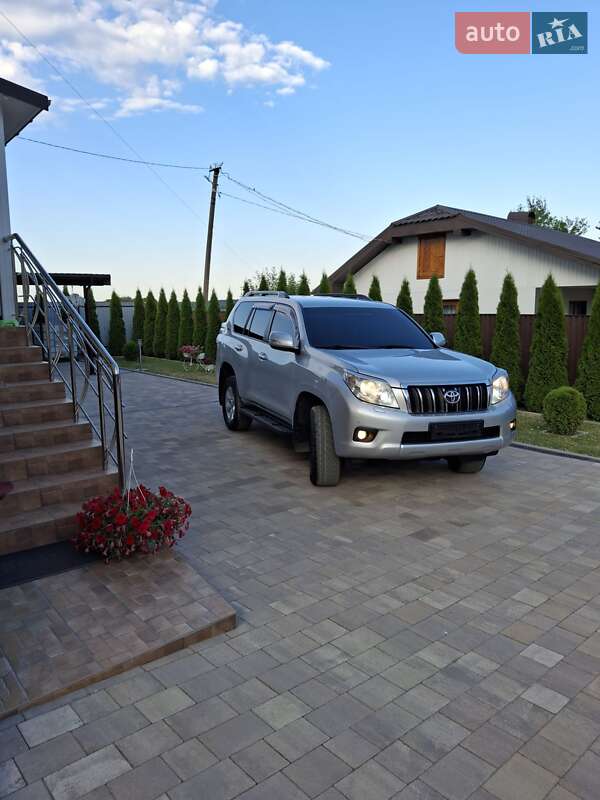 Внедорожник / Кроссовер Toyota Land Cruiser Prado 2013 в Ивано-Франковске