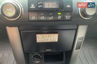 Позашляховик / Кросовер Toyota Land Cruiser Prado 2013 в 