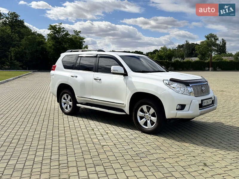 Внедорожник / Кроссовер Toyota Land Cruiser Prado 2010 в Одессе