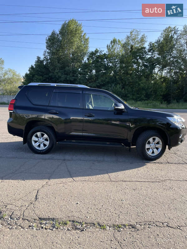 Внедорожник / Кроссовер Toyota Land Cruiser Prado 2019 в Полтаве