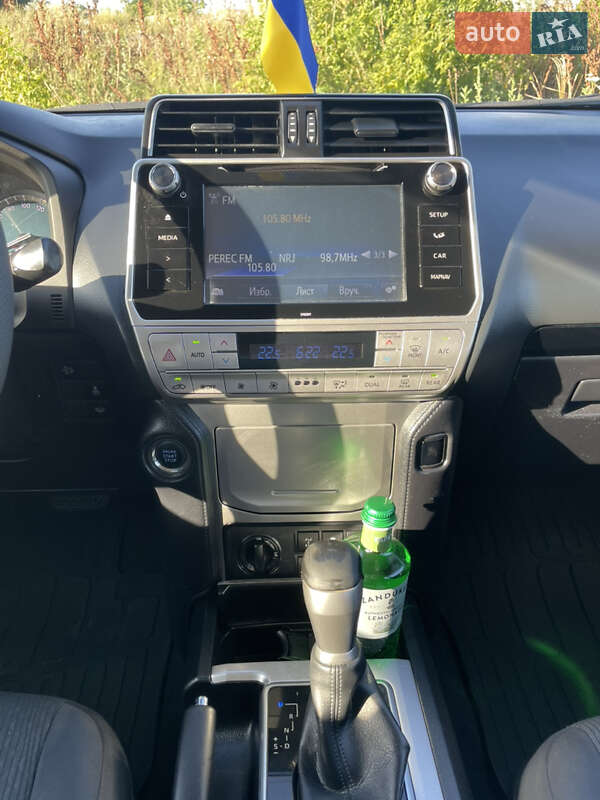 Внедорожник / Кроссовер Toyota Land Cruiser Prado 2019 в Полтаве