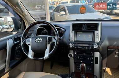 Позашляховик / Кросовер Toyota Land Cruiser Prado 2009 в 