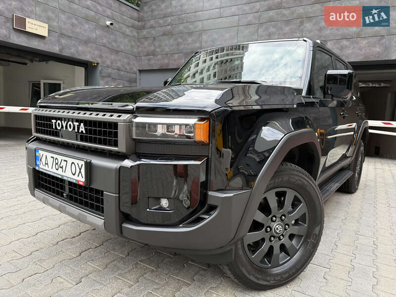 Toyota Land Cruiser Prado 2024