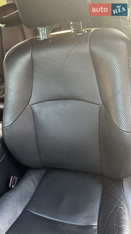 Позашляховик / Кросовер Toyota Land Cruiser Prado 2013 в Києві