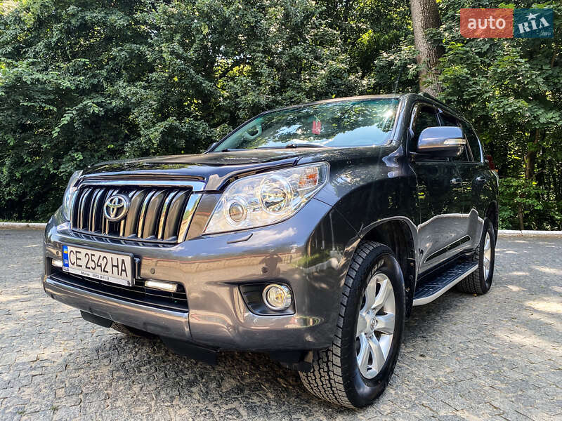 Внедорожник / Кроссовер Toyota Land Cruiser Prado 2011 в Черновцах