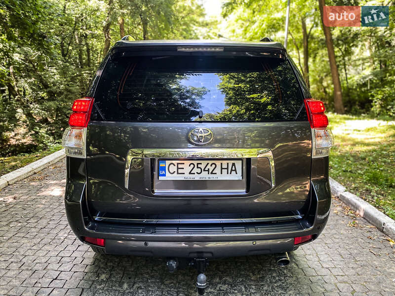 Внедорожник / Кроссовер Toyota Land Cruiser Prado 2011 в Черновцах