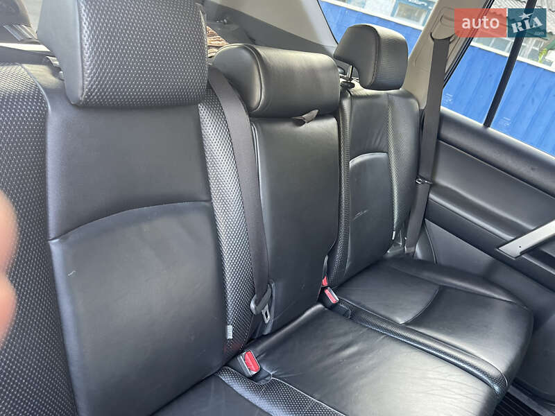 Внедорожник / Кроссовер Toyota Land Cruiser Prado 2010 в Згуровке