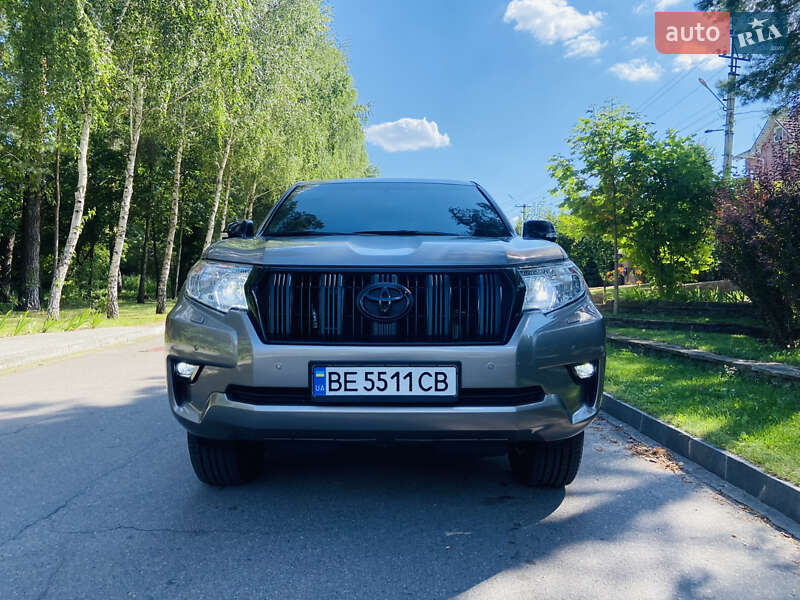 Позашляховик / Кросовер Toyota Land Cruiser Prado 2018 в Києві