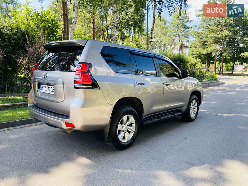 Позашляховик / Кросовер Toyota Land Cruiser Prado 2018 в Києві