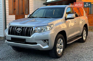 Внедорожник / Кроссовер Toyota Land Cruiser Prado 2020 в 