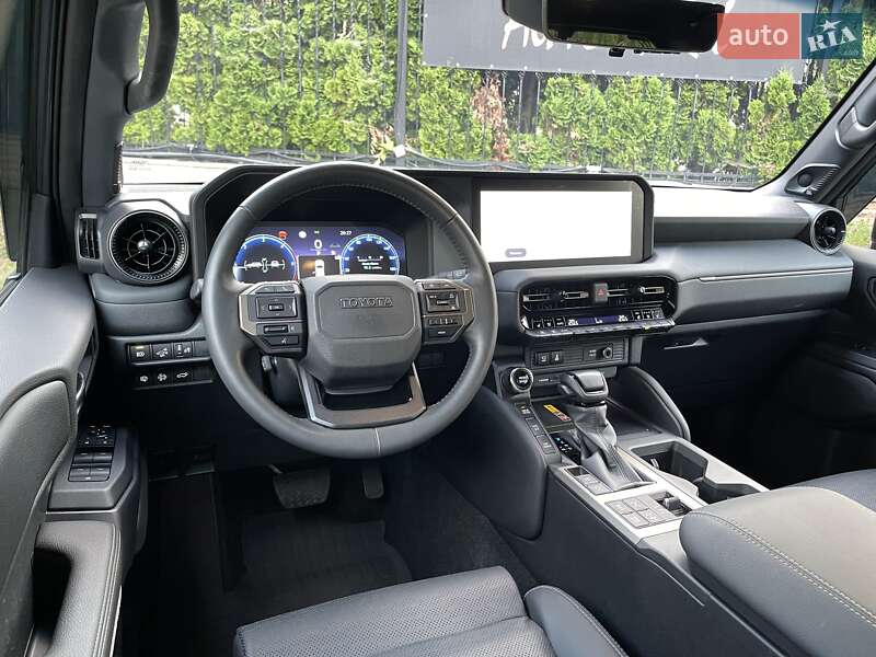 Внедорожник / Кроссовер Toyota Land Cruiser Prado 2024 в Киеве