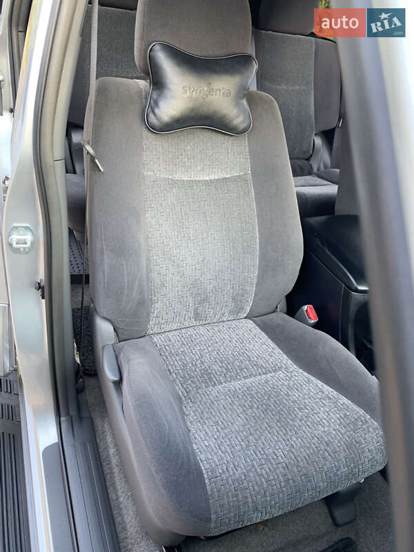 Внедорожник / Кроссовер Toyota Land Cruiser Prado 2007 в Днепре