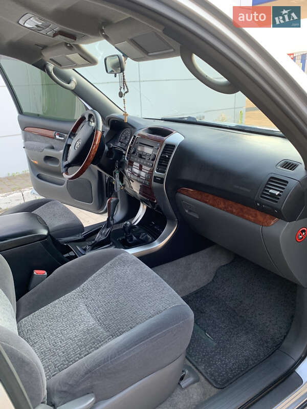 Внедорожник / Кроссовер Toyota Land Cruiser Prado 2007 в Днепре