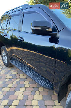 Внедорожник / Кроссовер Toyota Land Cruiser Prado 2012 в 