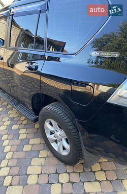 Внедорожник / Кроссовер Toyota Land Cruiser Prado 2012 в 