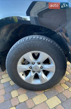 Внедорожник / Кроссовер Toyota Land Cruiser Prado 2012 в 