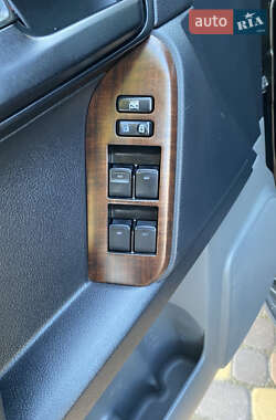 Внедорожник / Кроссовер Toyota Land Cruiser Prado 2012 в 