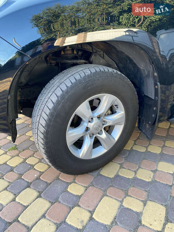 Внедорожник / Кроссовер Toyota Land Cruiser Prado 2012 в Хмельнике
