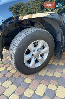 Внедорожник / Кроссовер Toyota Land Cruiser Prado 2012 в 
