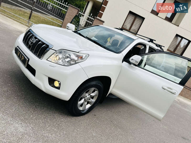 Позашляховик / Кросовер Toyota Land Cruiser Prado 2012 в Нижній Апші
