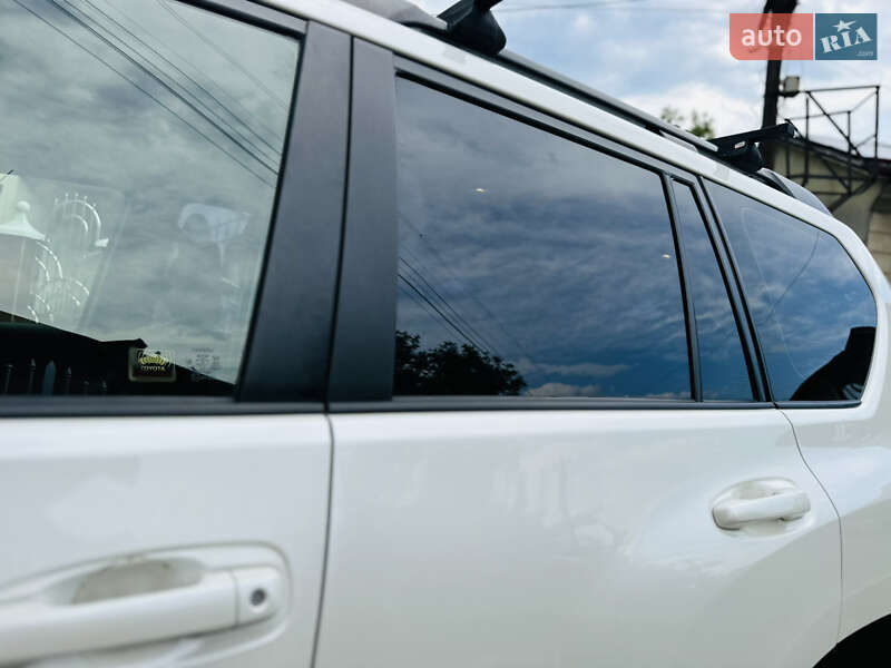 Позашляховик / Кросовер Toyota Land Cruiser Prado 2012 в Нижній Апші