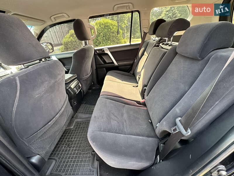 Внедорожник / Кроссовер Toyota Land Cruiser Prado 2017 в Днепре