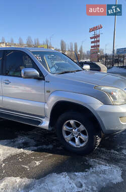 Внедорожник / Кроссовер Toyota Land Cruiser Prado 2006 в 