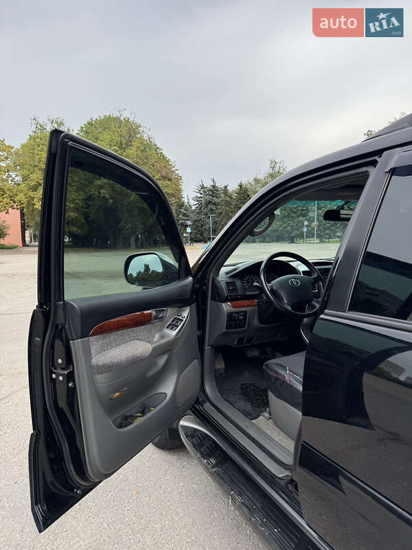 Внедорожник / Кроссовер Toyota Land Cruiser Prado 2006 в Лозовой