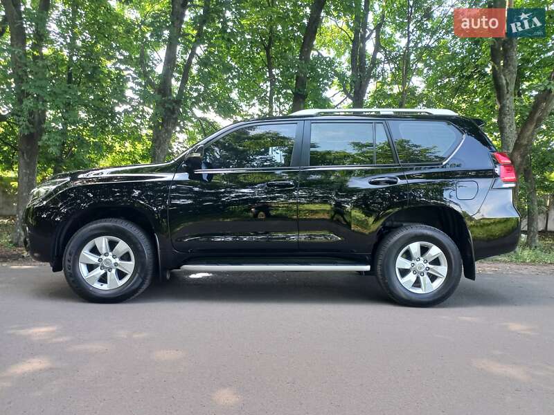 Позашляховик / Кросовер Toyota Land Cruiser Prado 2019 в 