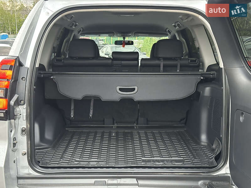 Внедорожник / Кроссовер Toyota Land Cruiser Prado 2019 в Харькове фото 12 Внедорожник / Кроссовер Toyota Land Cruiser Prado 2019 в Харькове