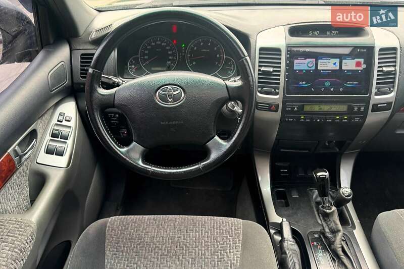 Внедорожник / Кроссовер Toyota Land Cruiser Prado 2004 в Киеве