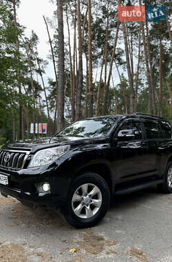 Позашляховик / Кросовер Toyota Land Cruiser Prado 2012 в 