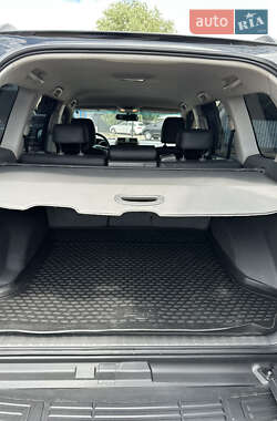 Позашляховик / Кросовер Toyota Land Cruiser Prado 2012 в 