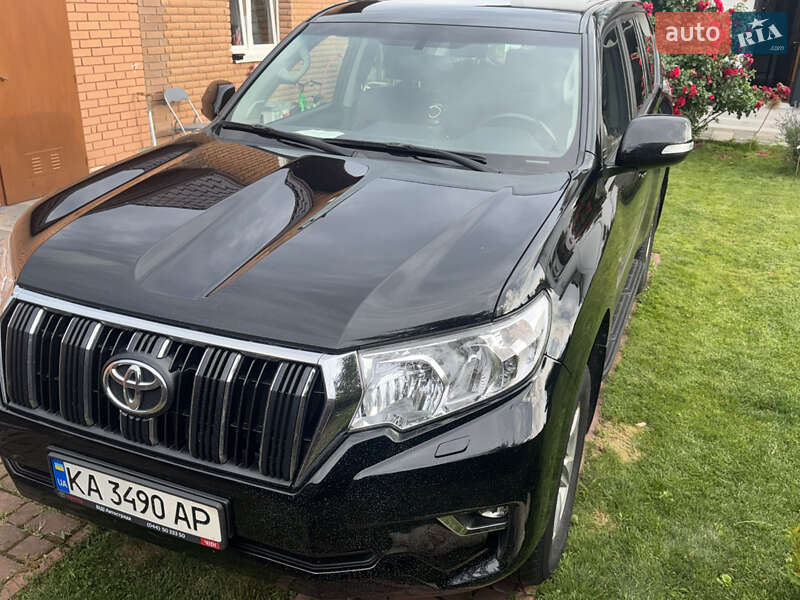 Позашляховик / Кросовер Toyota Land Cruiser Prado 2020 в Києві