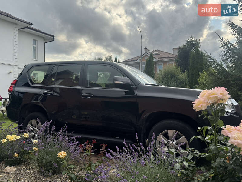 Позашляховик / Кросовер Toyota Land Cruiser Prado 2020 в Києві