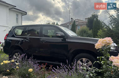 Внедорожник / Кроссовер Toyota Land Cruiser Prado 2020 в 