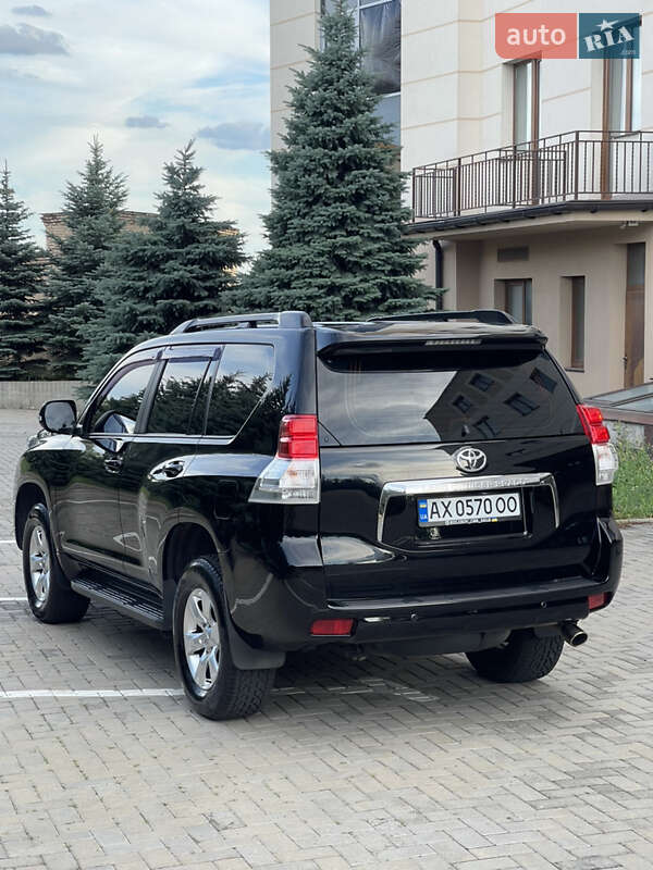 Внедорожник / Кроссовер Toyota Land Cruiser Prado 2011 в Харькове фото 16 Внедорожник / Кроссовер Toyota Land Cruiser Prado 2011 в Харькове