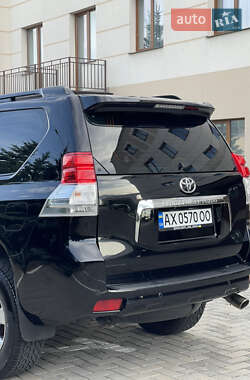 Внедорожник / Кроссовер Toyota Land Cruiser Prado 2011 в 
