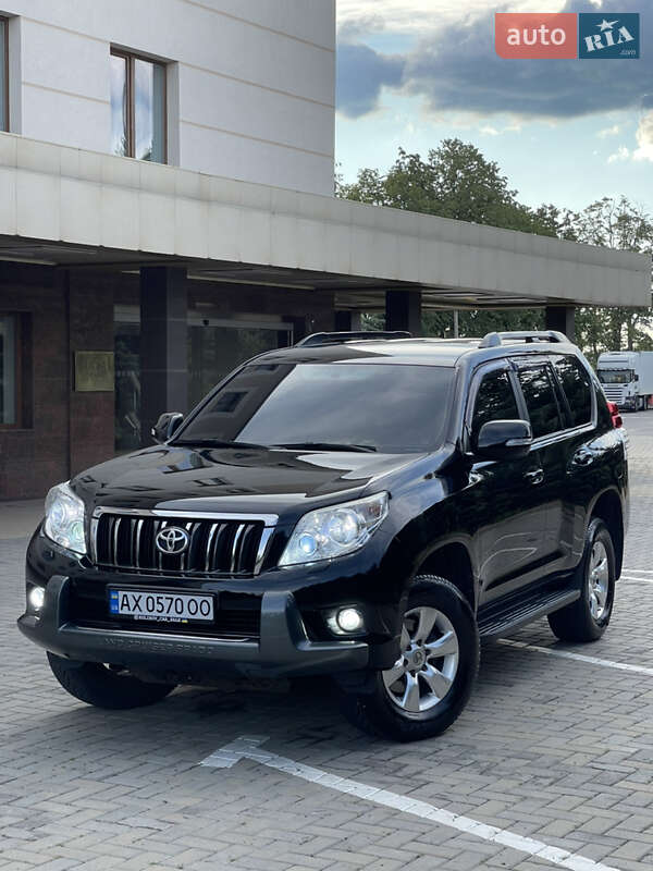 Внедорожник / Кроссовер Toyota Land Cruiser Prado 2011 в Харькове фото 31 Внедорожник / Кроссовер Toyota Land Cruiser Prado 2011 в Харькове