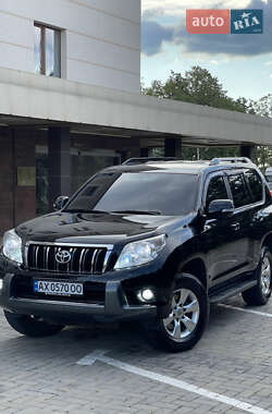 Внедорожник / Кроссовер Toyota Land Cruiser Prado 2011 в 
