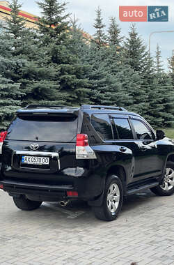 Внедорожник / Кроссовер Toyota Land Cruiser Prado 2011 в 