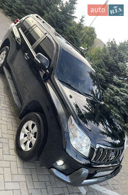Внедорожник / Кроссовер Toyota Land Cruiser Prado 2011 в 