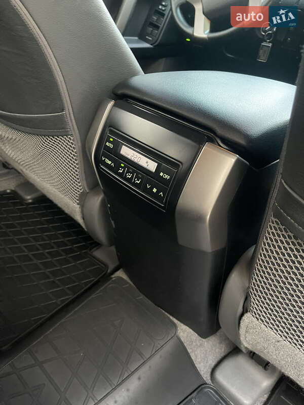 Внедорожник / Кроссовер Toyota Land Cruiser Prado 2011 в Харькове фото 129 Внедорожник / Кроссовер Toyota Land Cruiser Prado 2011 в Харькове