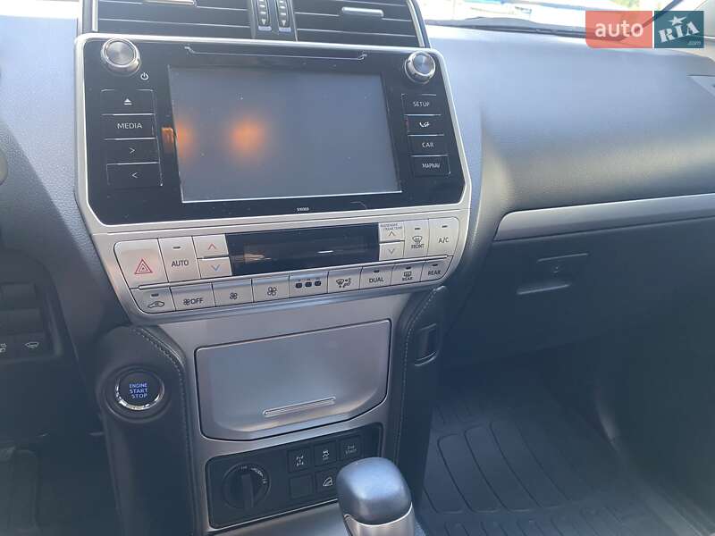 Внедорожник / Кроссовер Toyota Land Cruiser Prado 2019 в Зенькове
