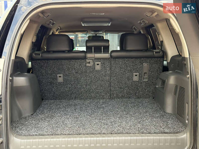 Внедорожник / Кроссовер Toyota Land Cruiser Prado 2010 в Днепре