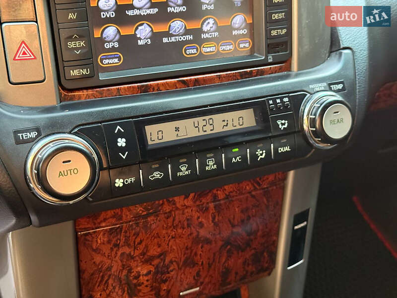 Внедорожник / Кроссовер Toyota Land Cruiser Prado 2010 в Днепре