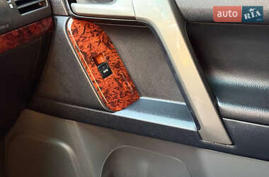 Внедорожник / Кроссовер Toyota Land Cruiser Prado 2010 в 
